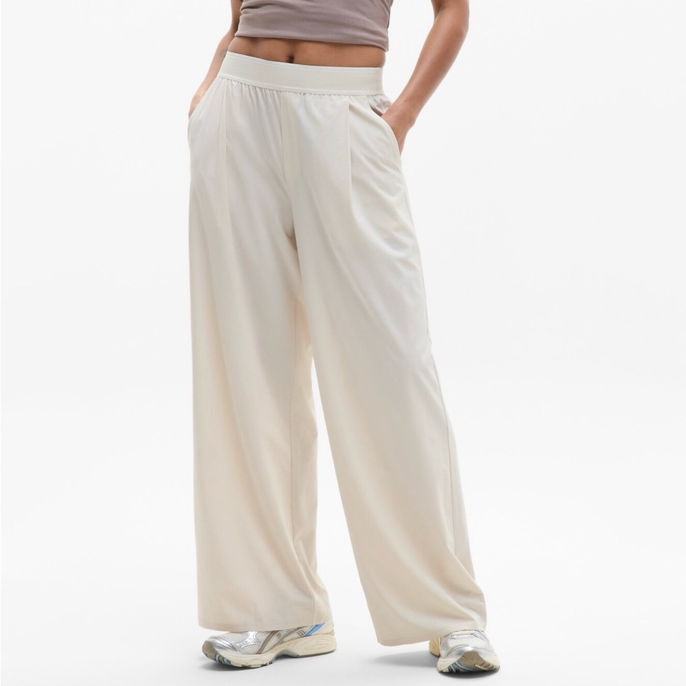 Athleta Stratosphere Bone Wide Leg Pants 🆕 MEDIUM - Picture 3 of 8